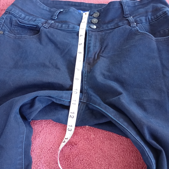 Vior levanta pompis jeans/ butt lifting jeans Capri shorts size 14 - Picture 10 of 11